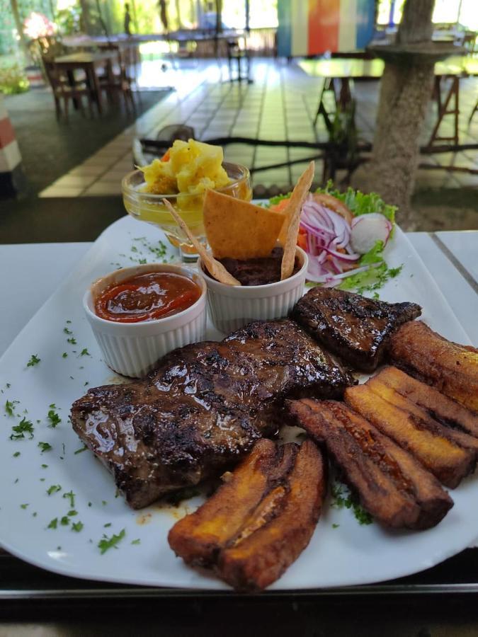 Casona Tica Linda Hotel Sarapiquí Екстериор снимка